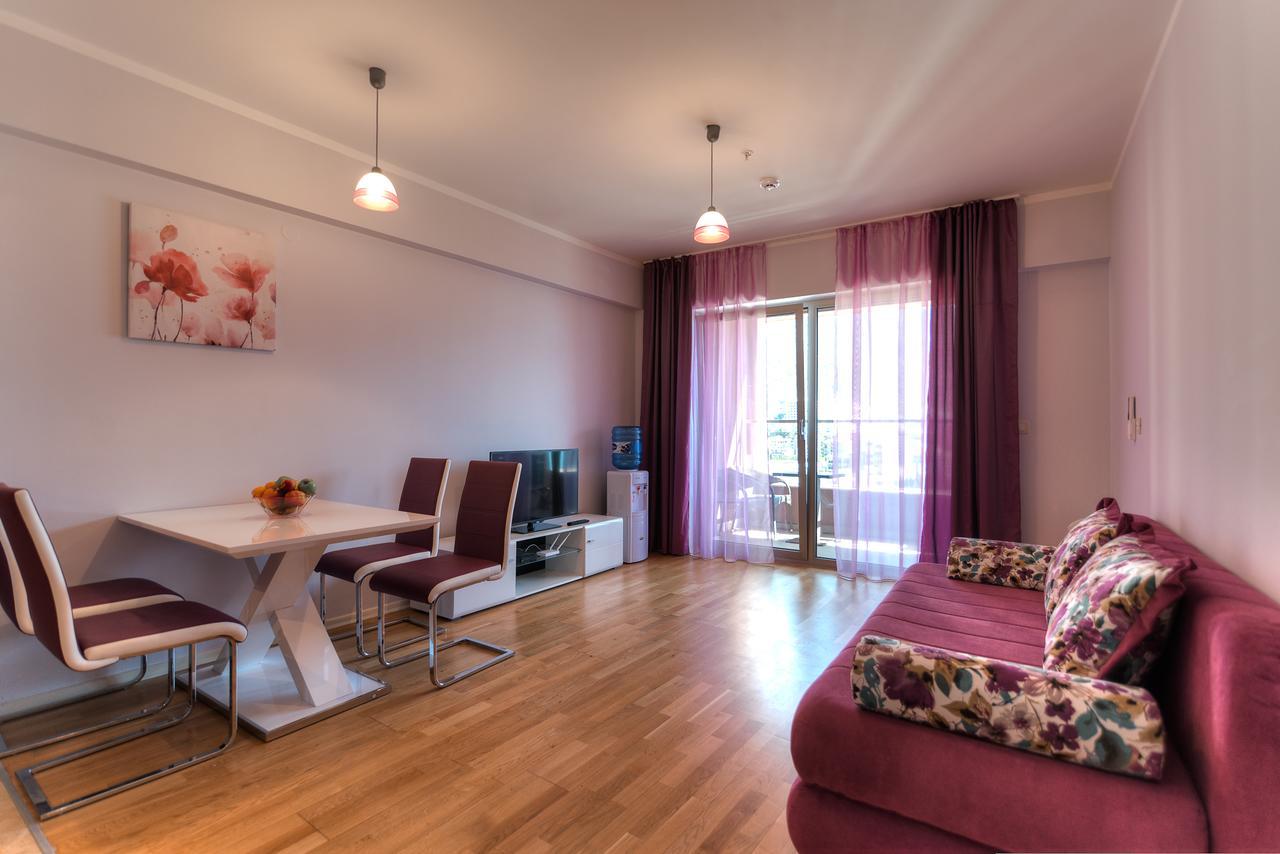 Apartments Harmonia Colours Budva Bagian luar foto