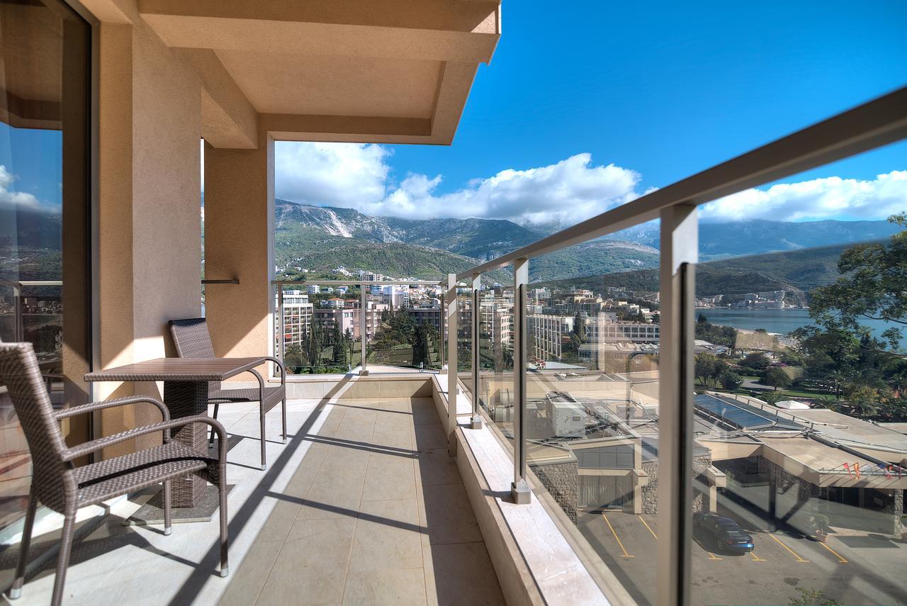 Apartments Harmonia Colours Budva Bagian luar foto