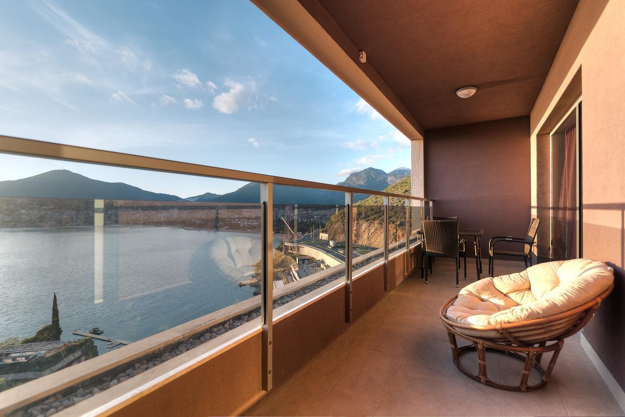 Apartments Harmonia Colours Budva Bagian luar foto