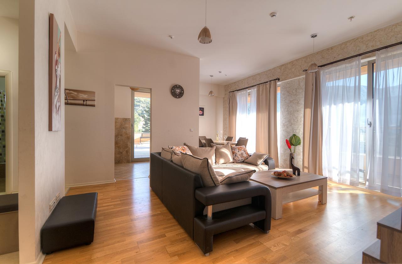 Apartments Harmonia Colours Budva Bagian luar foto