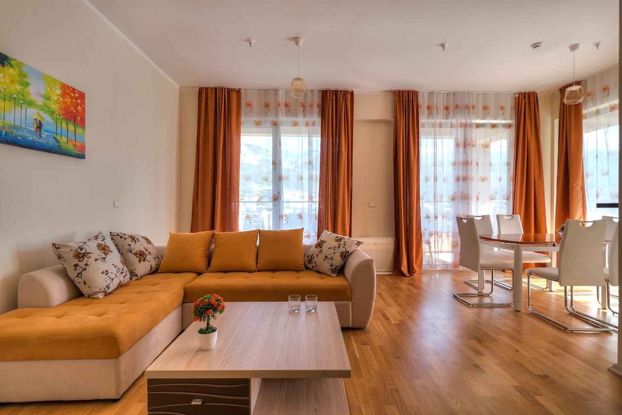 Apartments Harmonia Colours Budva Bagian luar foto