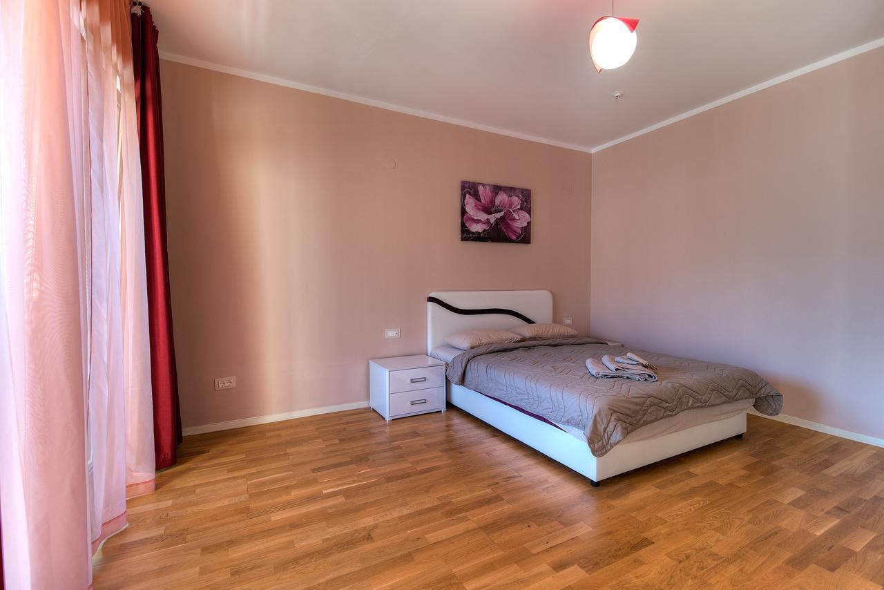 Apartments Harmonia Colours Budva Bagian luar foto