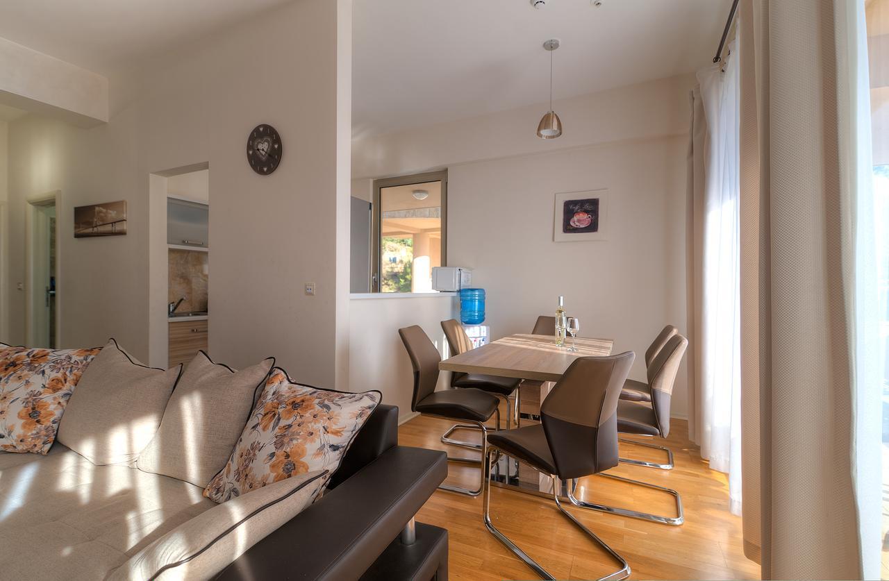Apartments Harmonia Colours Budva Bagian luar foto