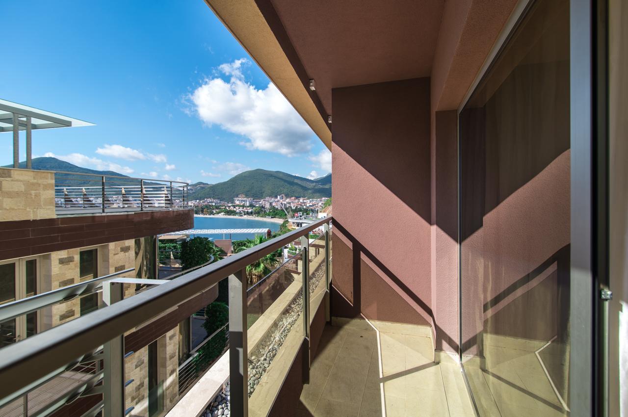Apartments Harmonia Colours Budva Bagian luar foto